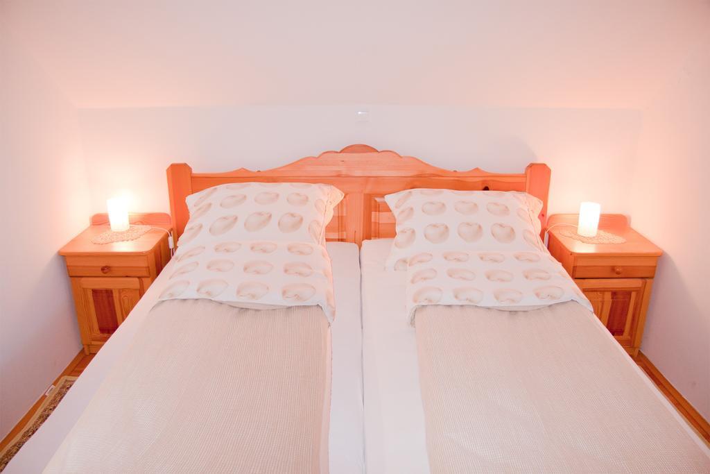Farm Stay Bukovje Ljubno Esterno foto
