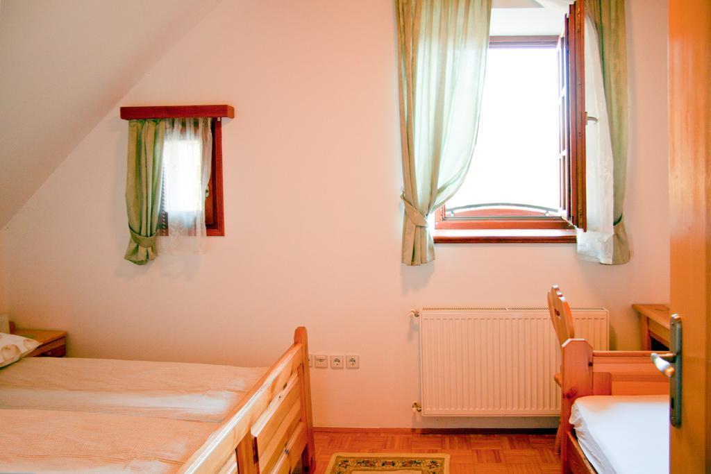 Farm Stay Bukovje Ljubno Esterno foto
