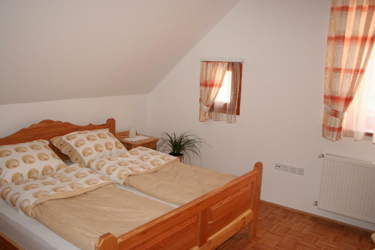 Farm Stay Bukovje Ljubno Esterno foto
